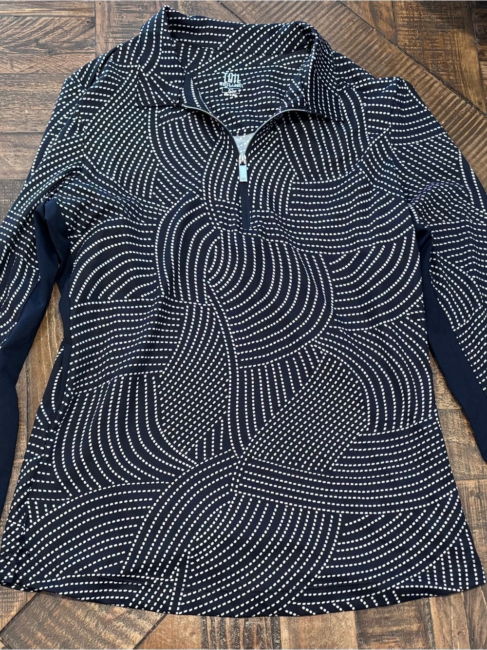 Tail Navy and White Dot-Pattern Quarter-Zip Turtleneck Sweater in size XS